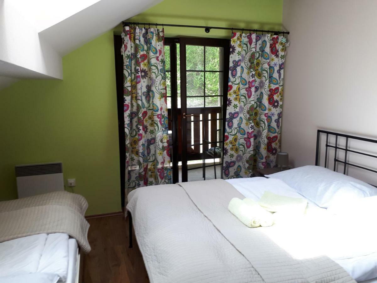 Hrabovo Barbora 19 Apartment รูชอมแบรอค ภายนอก รูปภาพ